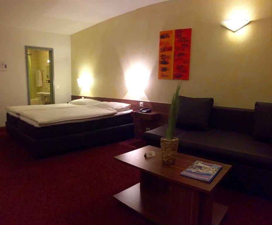 Hotel Am Schloss Thun Ngoại thất bức ảnh